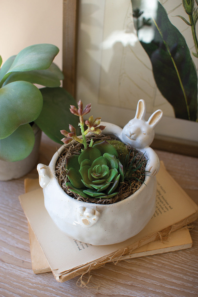 CERAMIC RABBIT VESSEL