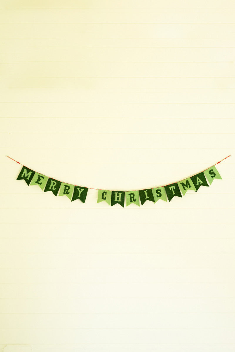 FELT MERRY CHRISTMAS GARLAND