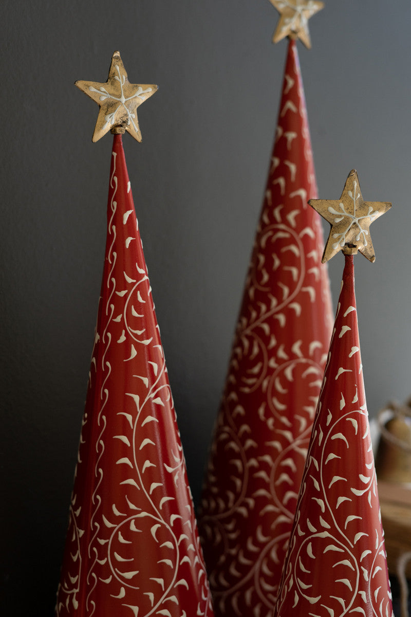 SET OF THREE RED & WHITE CHRISTMAS TOPIARIES W GOLD STARS