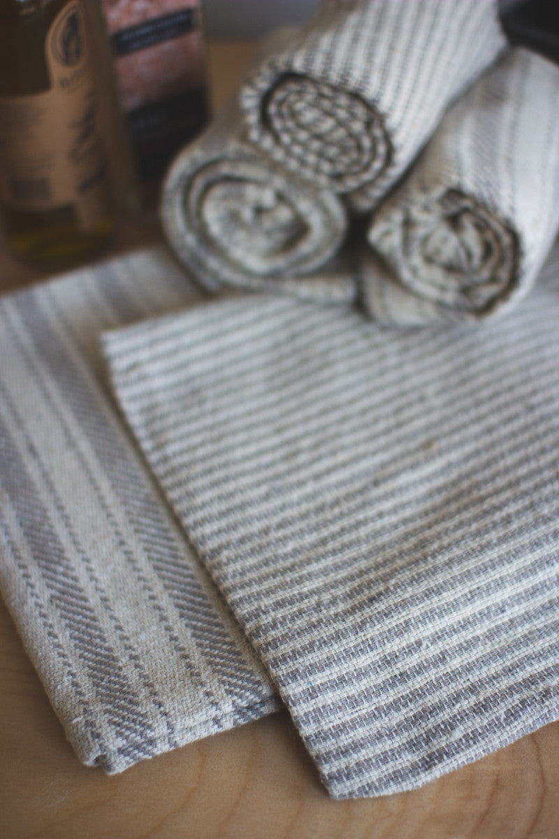 SET OF SIX GREY COTTON TOWELS